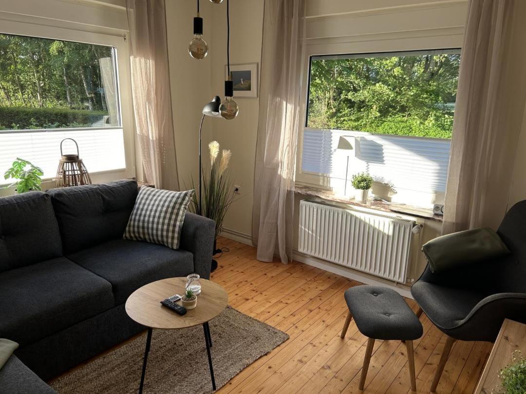 Neu! Schickes Und Modernes Ferienhaus Ant Zingel Krummhörn Exterior foto